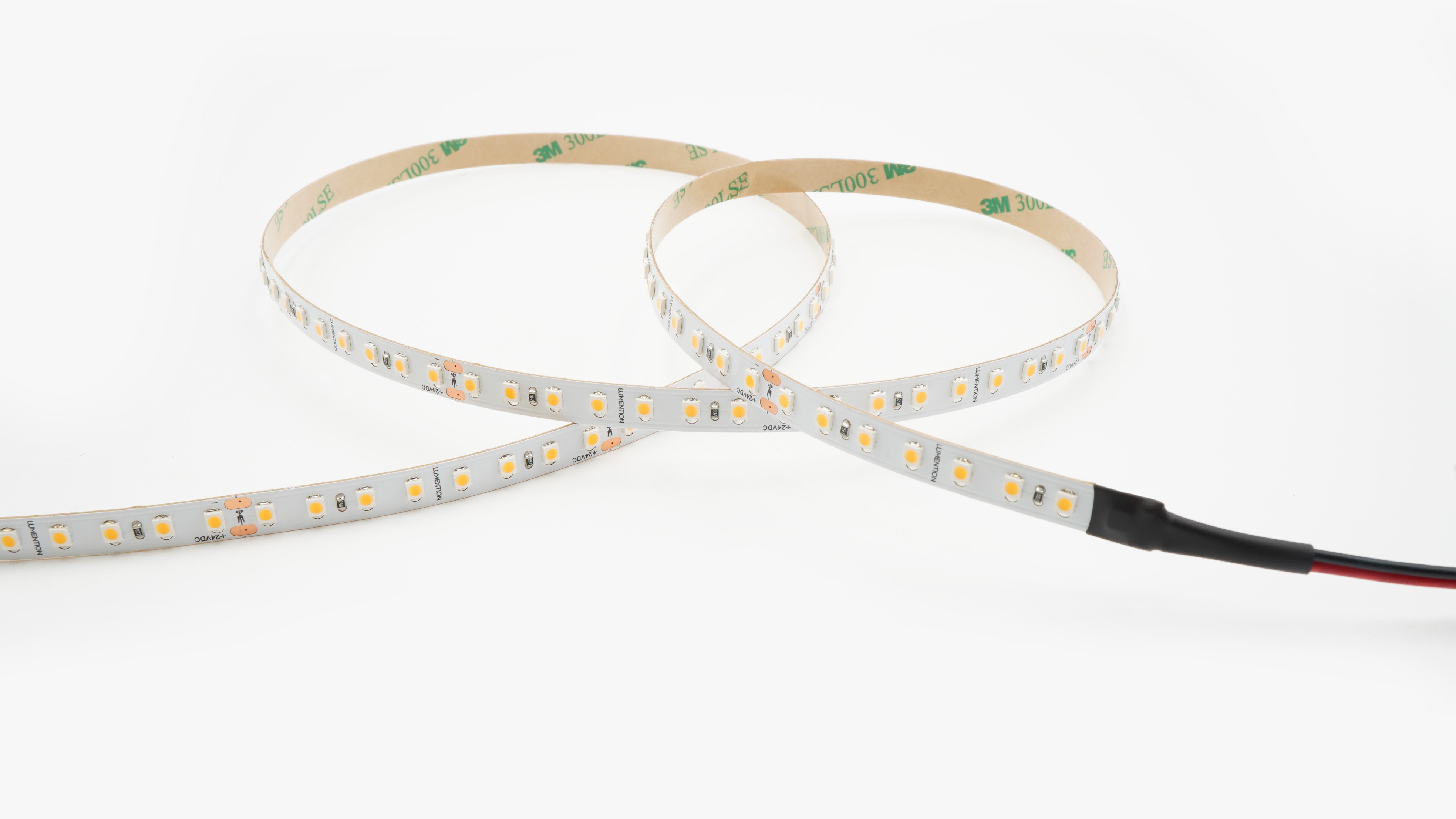 LUMENTION LED Strip 12W/M 0,4A 24V 3000K CRI≥90+ 144 LED/pm 5000x10x3mm Kniplengte 50mm IP20